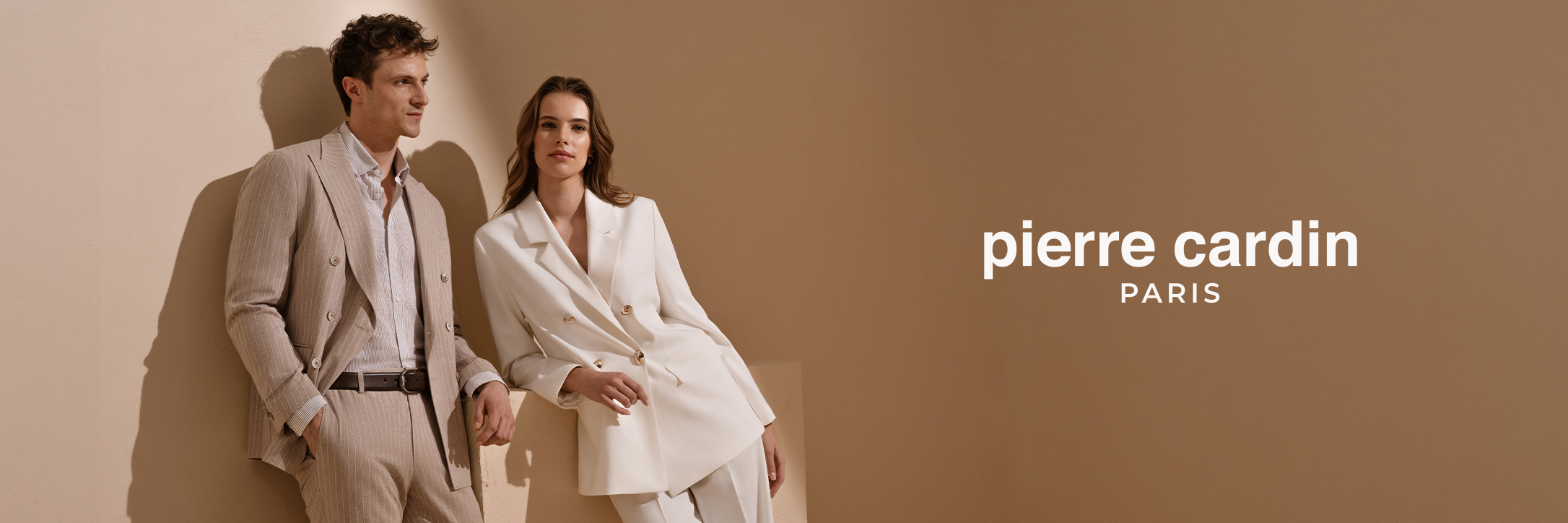 Showroom banner